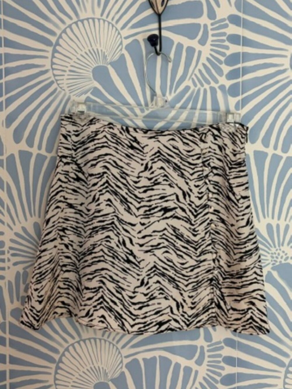 Zara Cream and White Satin Zebra Print Skirt Size Small